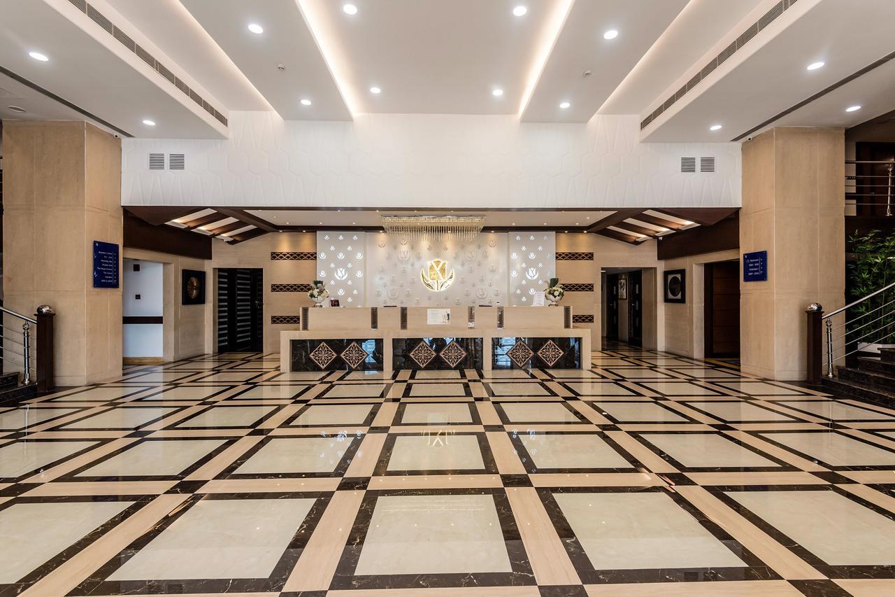 Golden Chariot Vasai Hotel Bagian luar foto